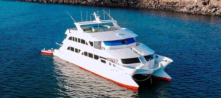 Galapagos-boat-Eco-Galaxy