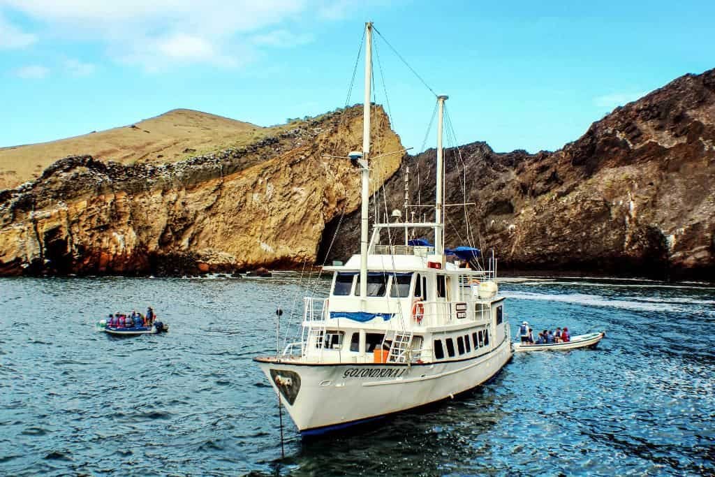 galapagos-cruises-class-tourist
